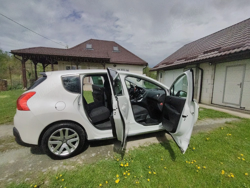 Se vinde Peugeot 3008 Hibrid.