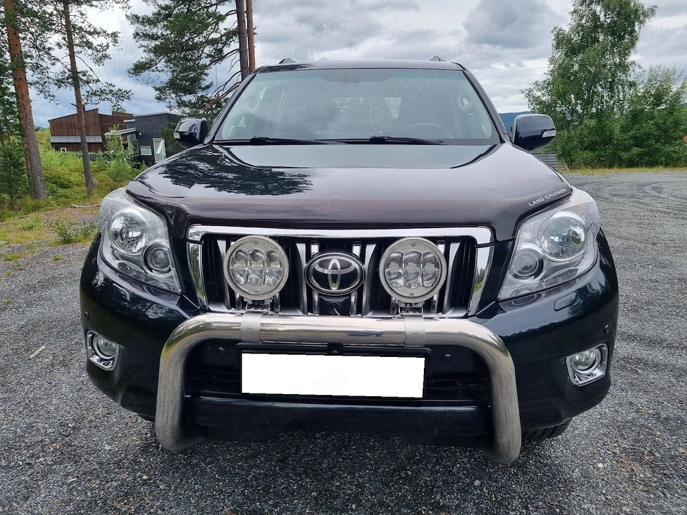 2013 Toyota Land Cruiser 3.0 D-4D Automată GX