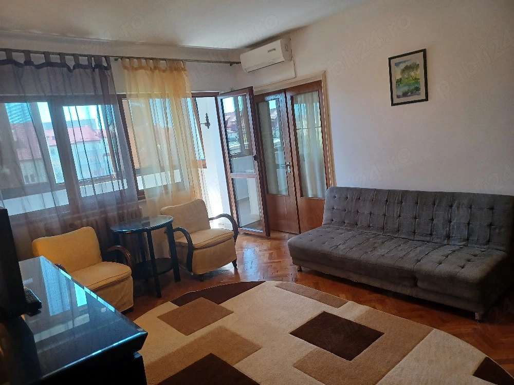 inchiriere 3 camere str Traian colt Labirintului, et 5 7 