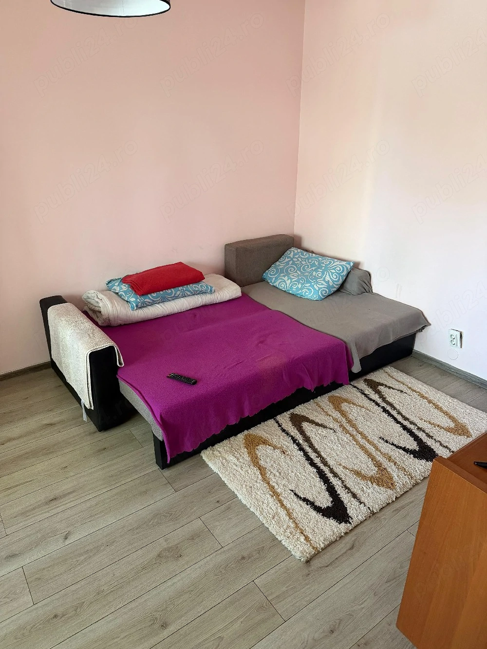 închiriez garsonieră în regim hotelier 