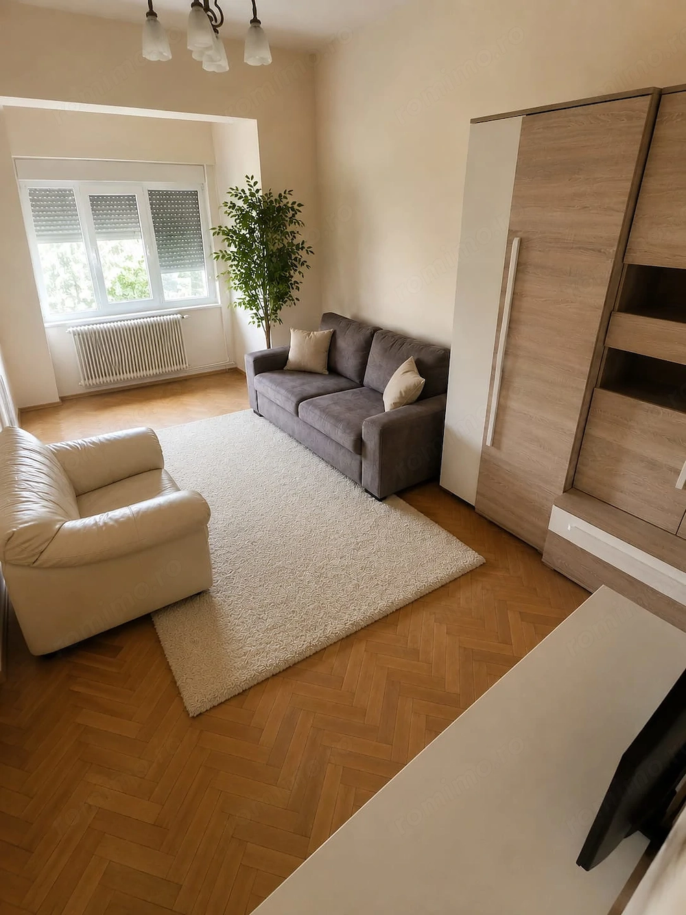 Apartament 2 camere ultracentral, bld 21 Decembrie 1989-Sora, et.1, 55 mp, CT