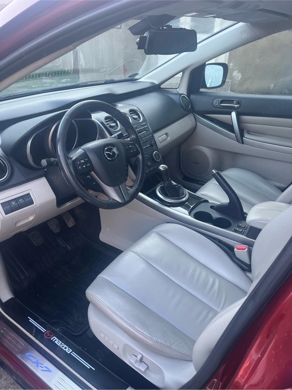 Vând Mazda cx 7 anul 2010
