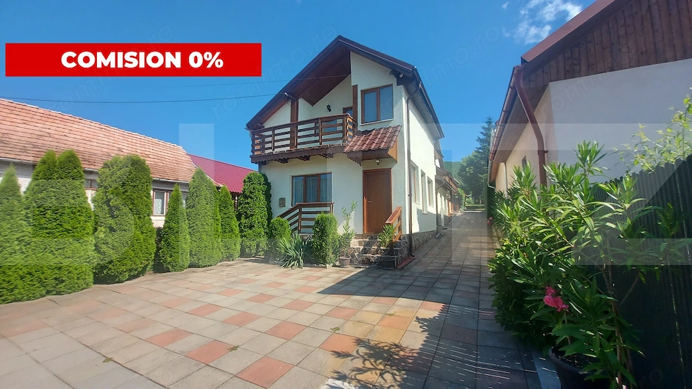 Vila cu teren intravilan, 4.400 mp, Valcele