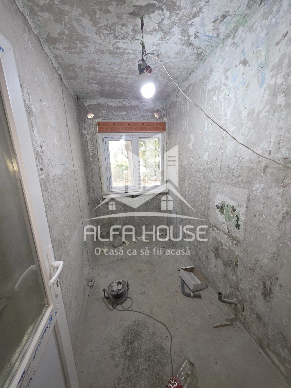 Vand Apartament cu o camera zona Govandari Micro 2 