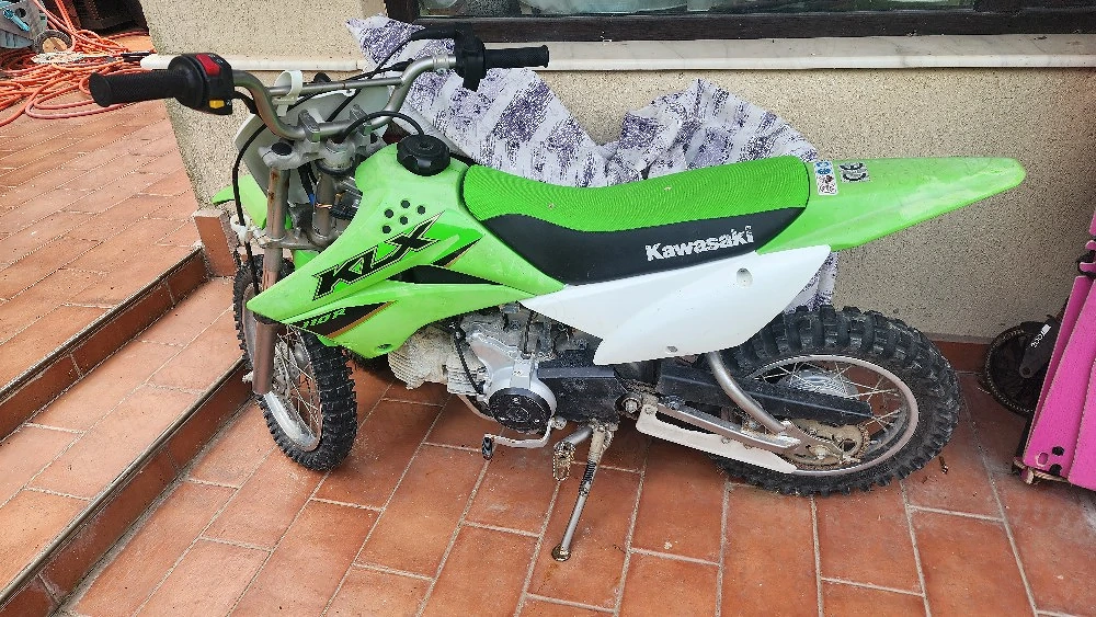 Motocicleta cross copii kavasaki 110cm