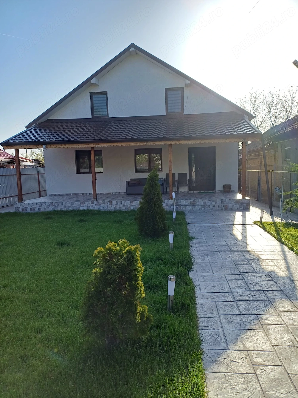 De vânzare   Casă cu etaj în orașul Zimnicea