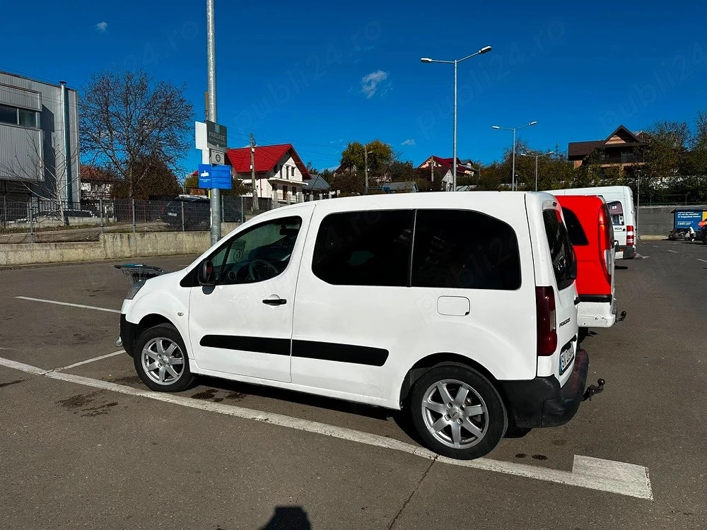 Peugeot Partner (2013)   1.6 Diesel Euro 5 | 5 Locuri   Autoutilitară | Carte Service | ITP 2027