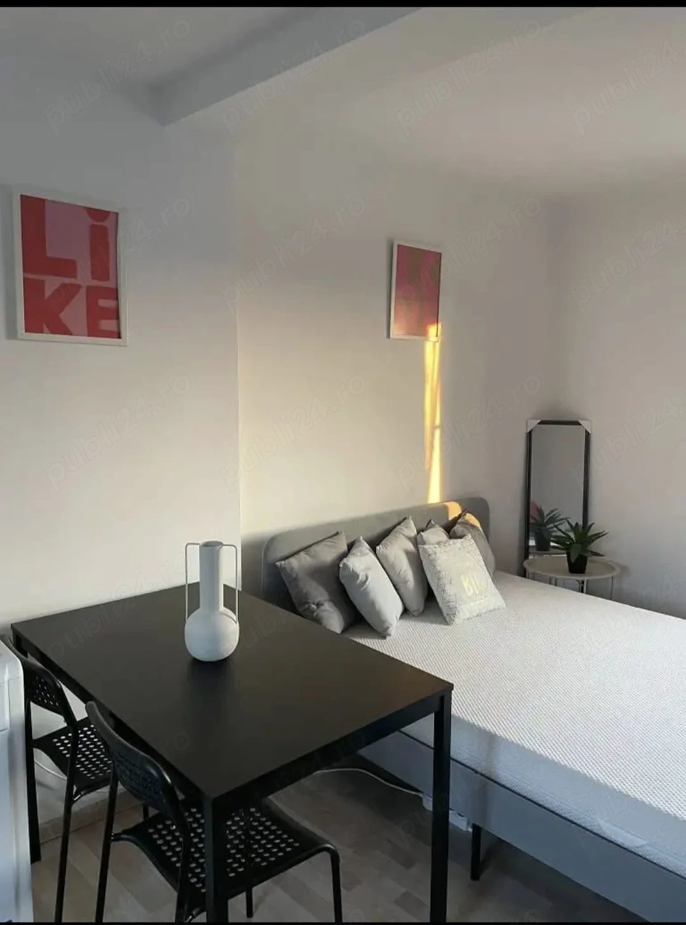 Garsonieră de închiriat   Kogălniceanu 39, Locație excelentă, 370 