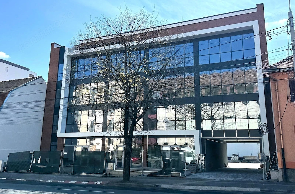 Cladire birouri 1500mp Centru Sibiului