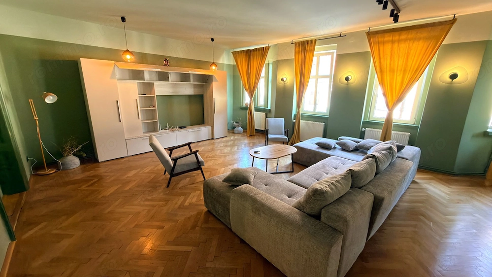 Apartament 3 camere zona Centrală
