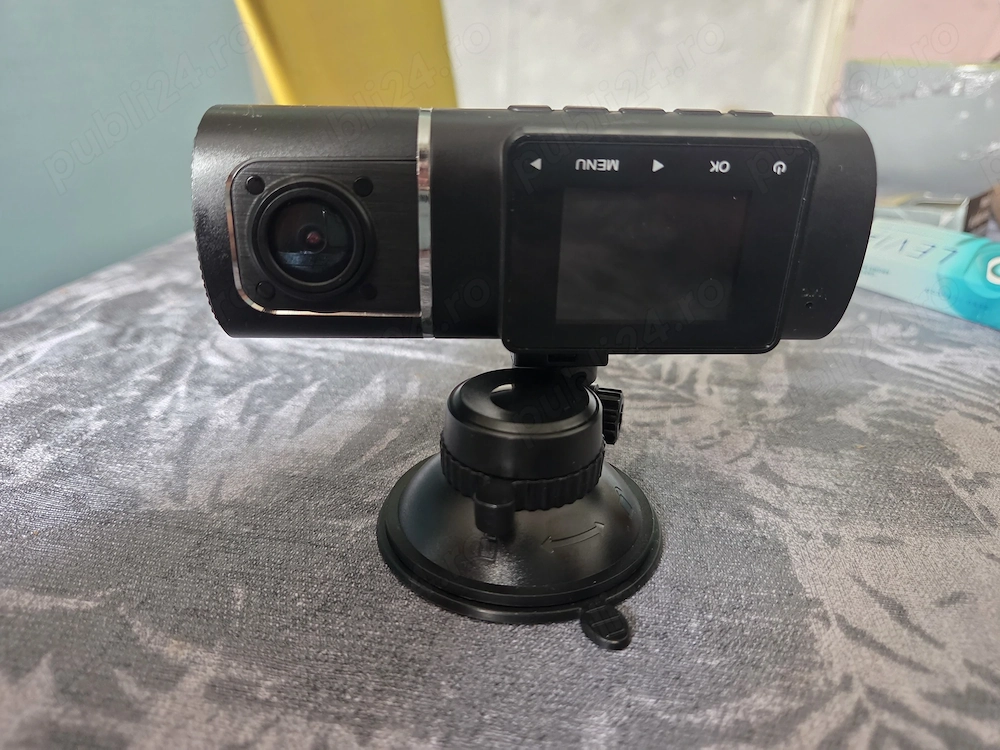 Camera video pentru masina