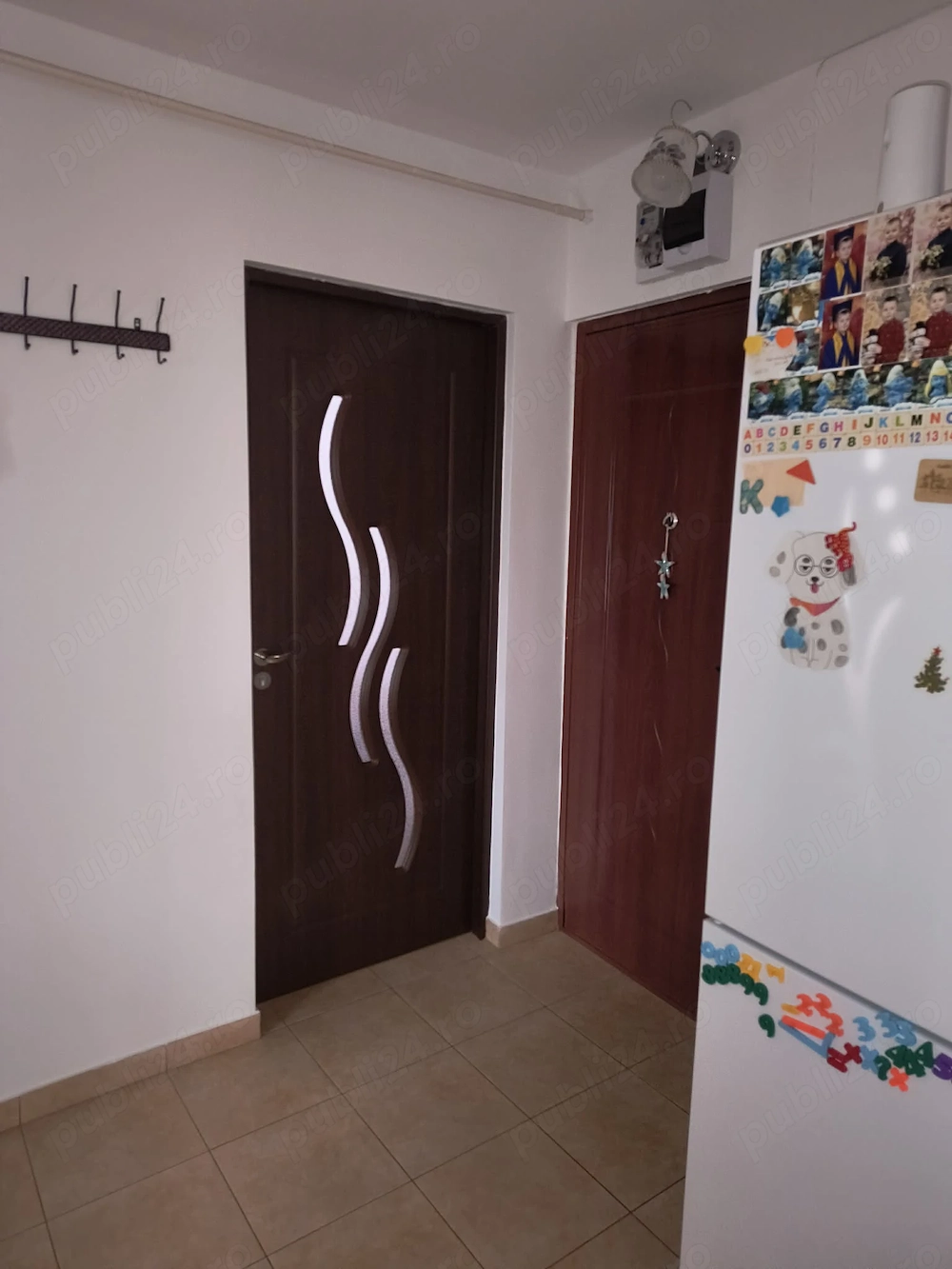 Vand apartament 3 camere