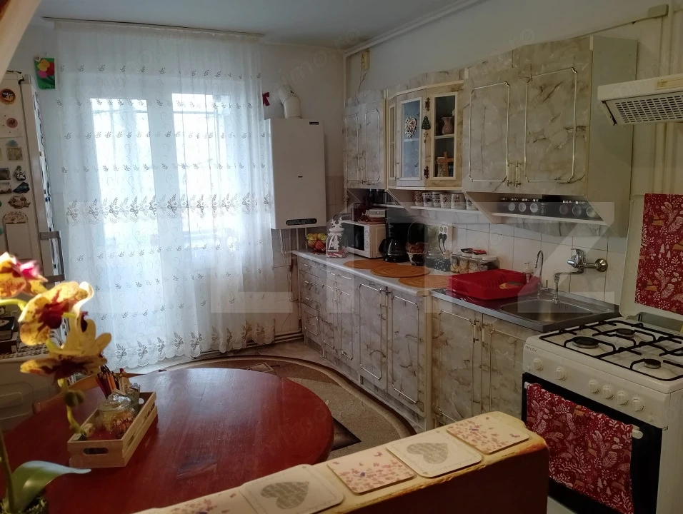 Apartament cu 3 camere, 67 mp, zona Sighișoara