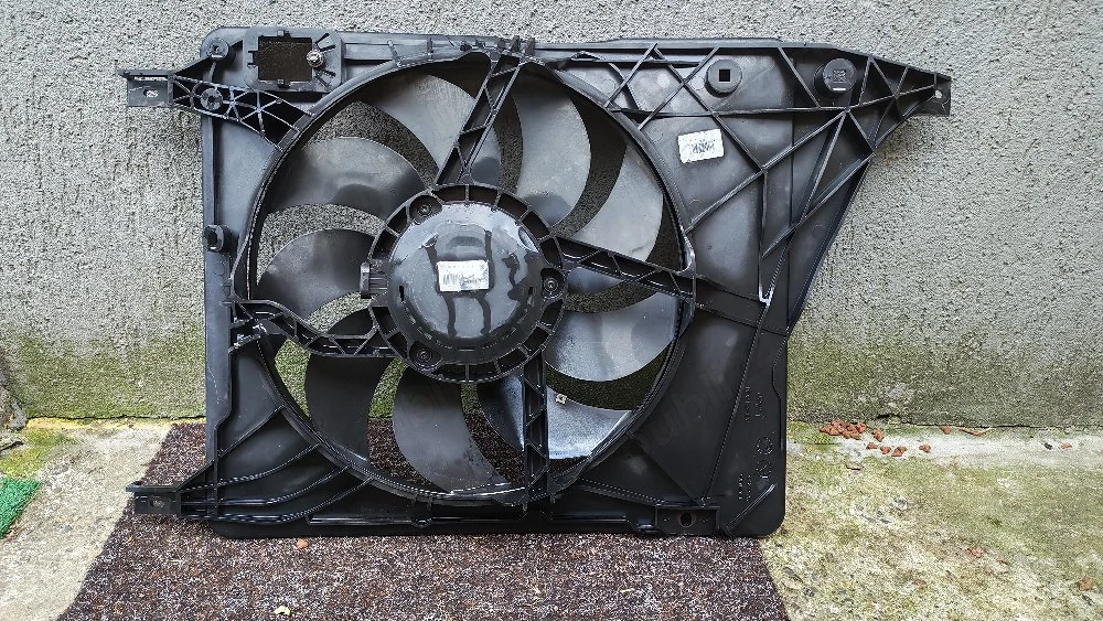 Vand electroventilator Nissan Qashqai +2,j10,an 2012,motor 1.6 dCi R9M.