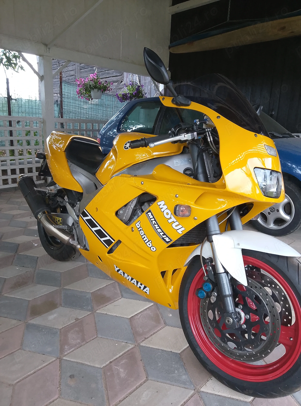 Yamaha FZR 1000 exup 