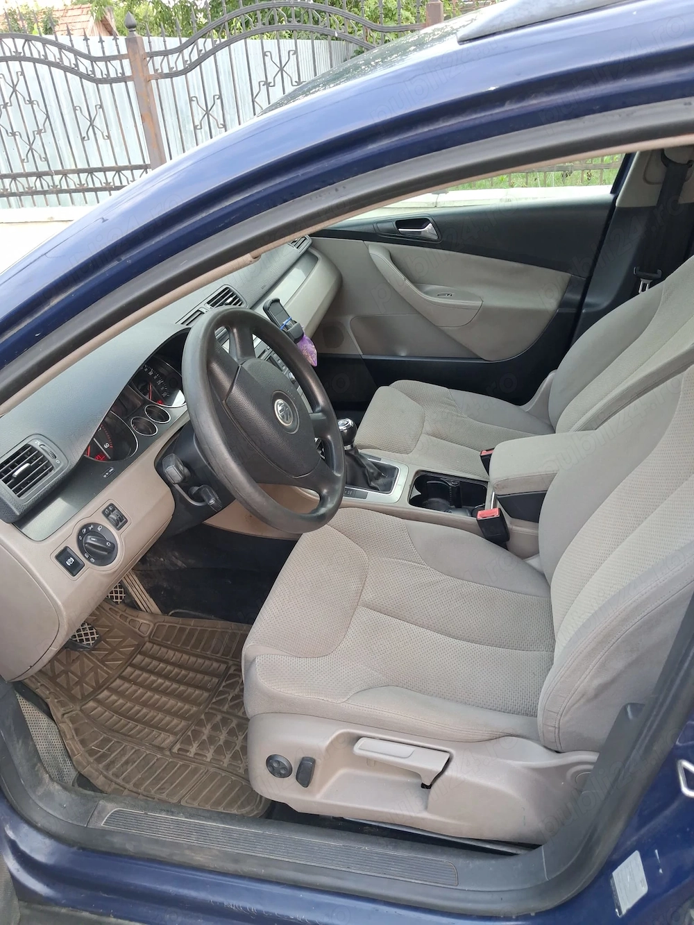 De vinzare VW Pasat B6