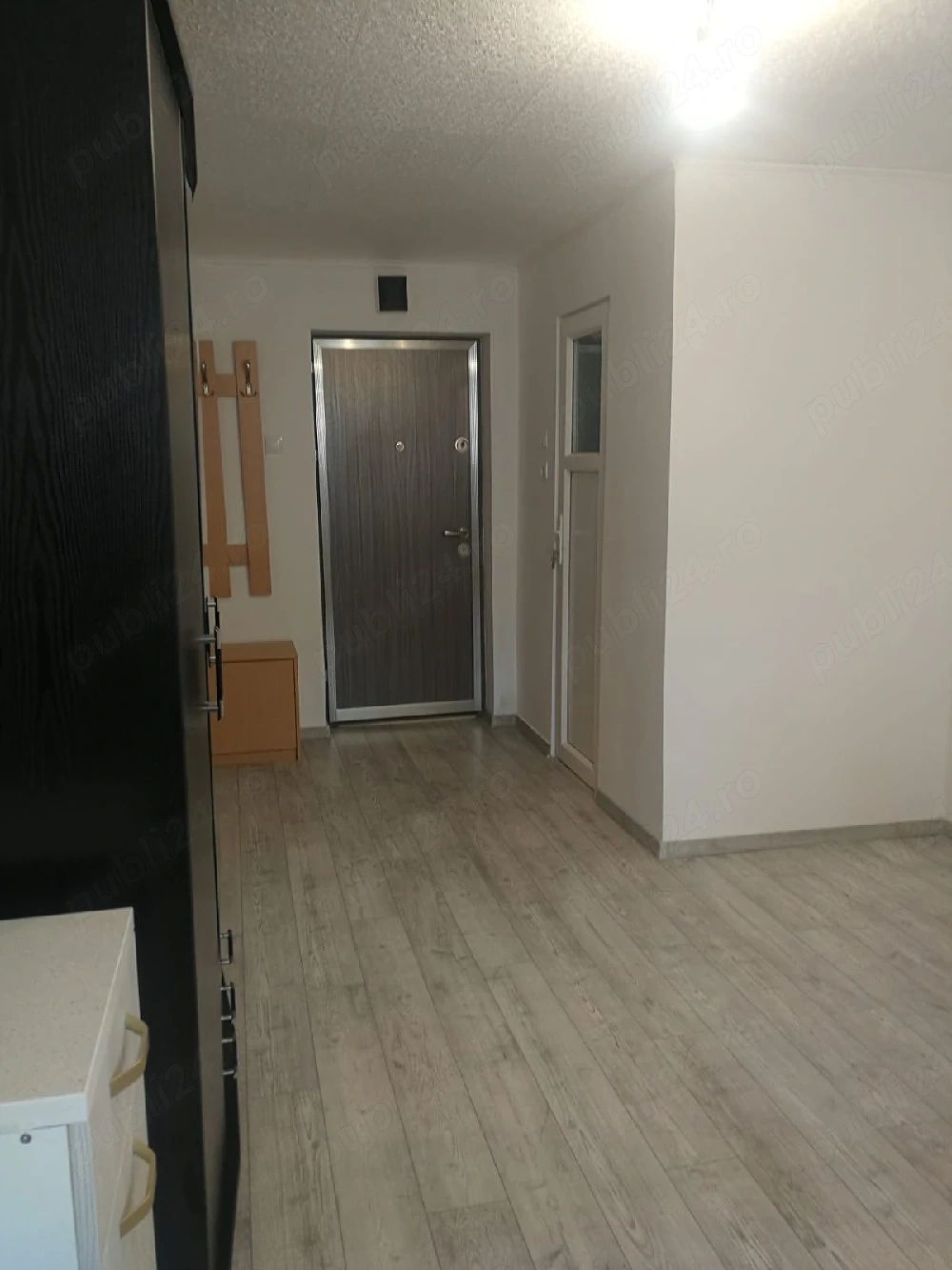 Garsonieră de închiriat în 7 Noiembrie 