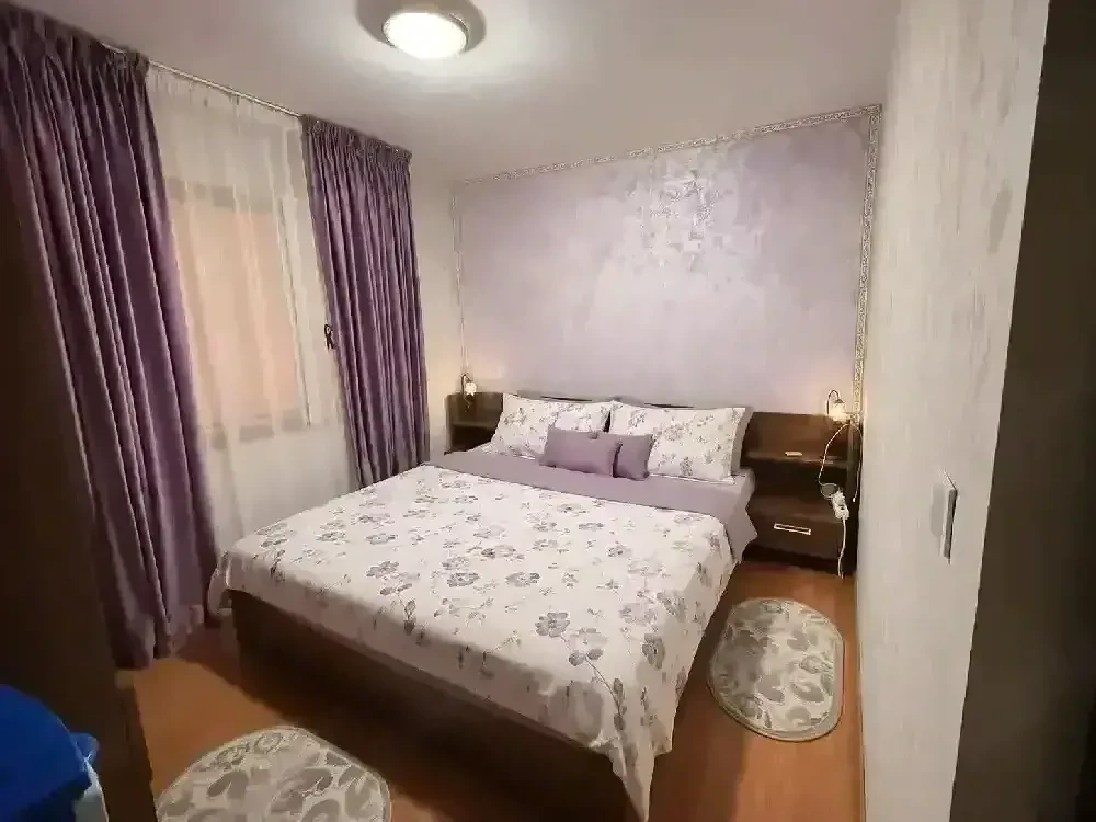 Se vinde mansarda 3 camere 
