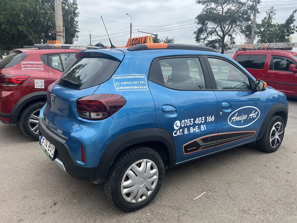 Școala de șoferi Amigo Art angajează Instructor auto categoria B
