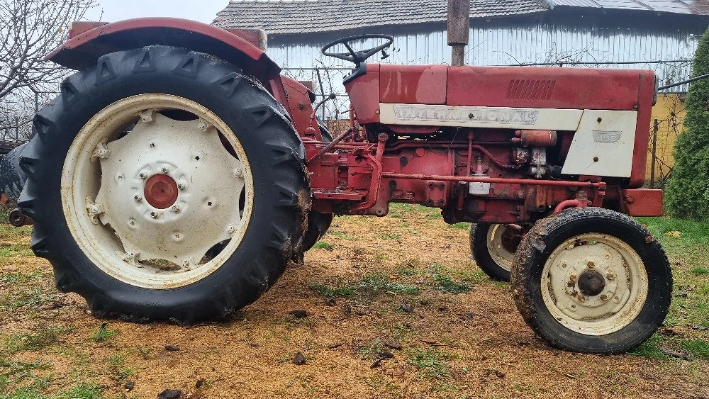 International 453