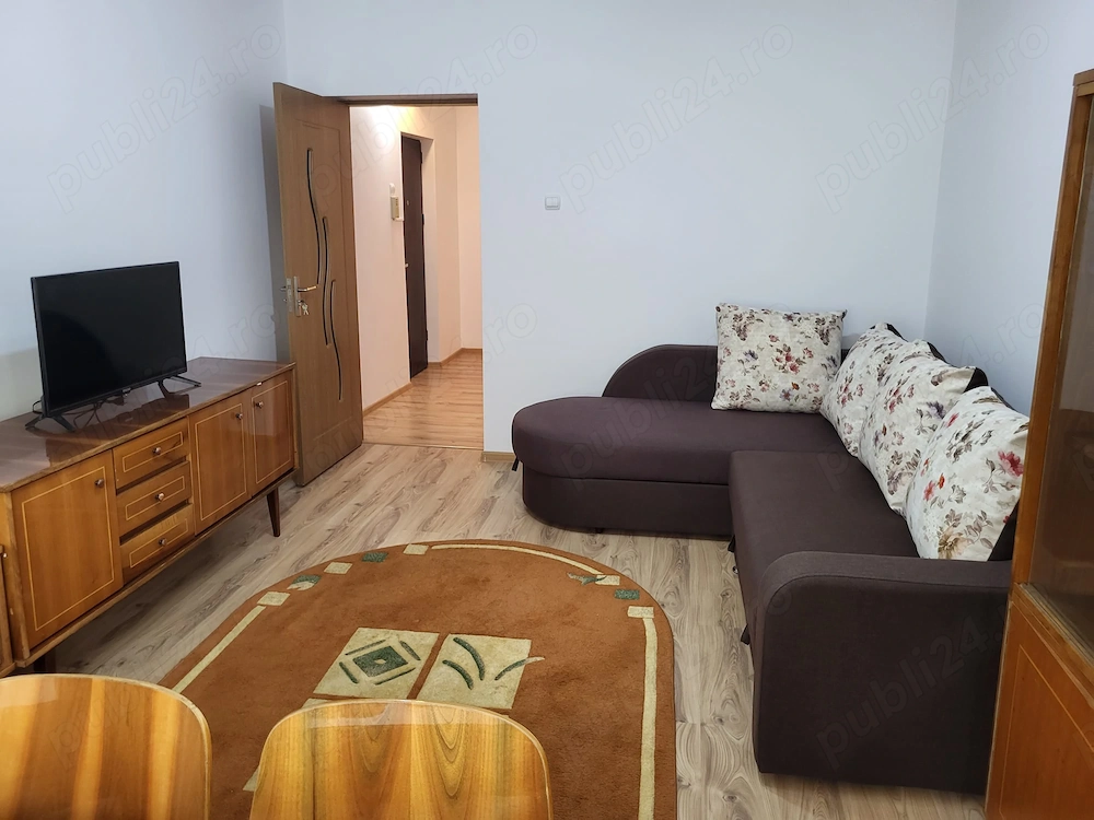 Închiriez apartament 2 camere în Huși