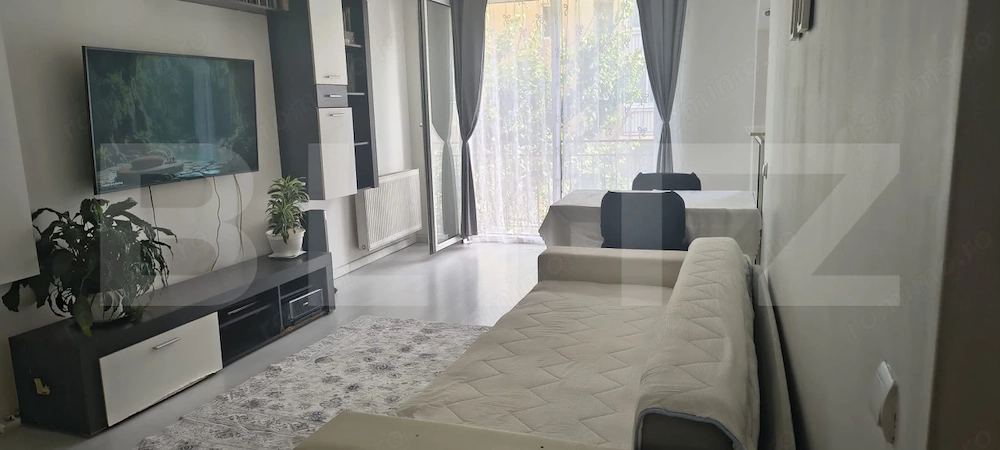 Apartament decomandat, 40 mp, etaj 1, zona Porii
