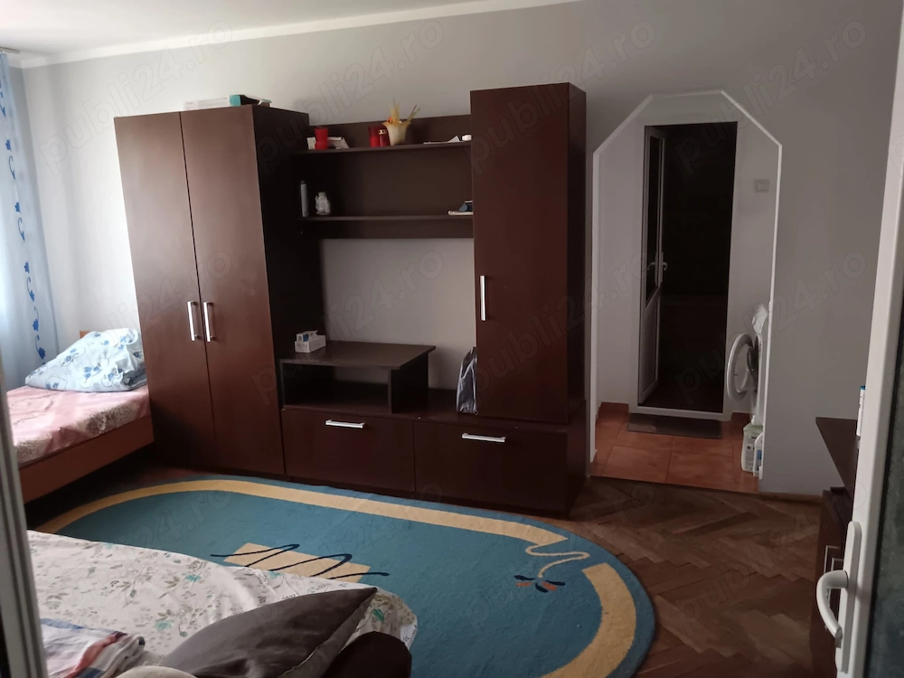 Primesc băieți in chirie (elevi)