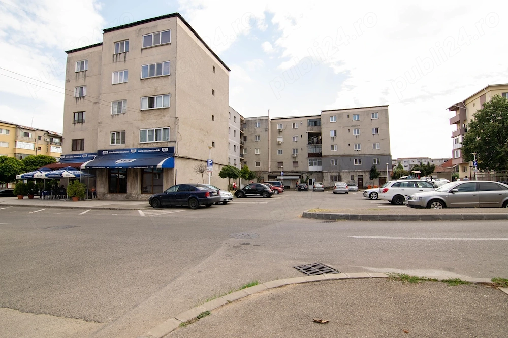 Apartament 4 camere, 90 m , Zona 1, Str. Independenței, bloc 1989, 2 băi