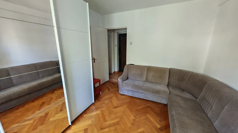 Ofer spre inchiriere Garsoniera dubla, cu 2 camere decomandate, in Constanta zona Tic Tac
