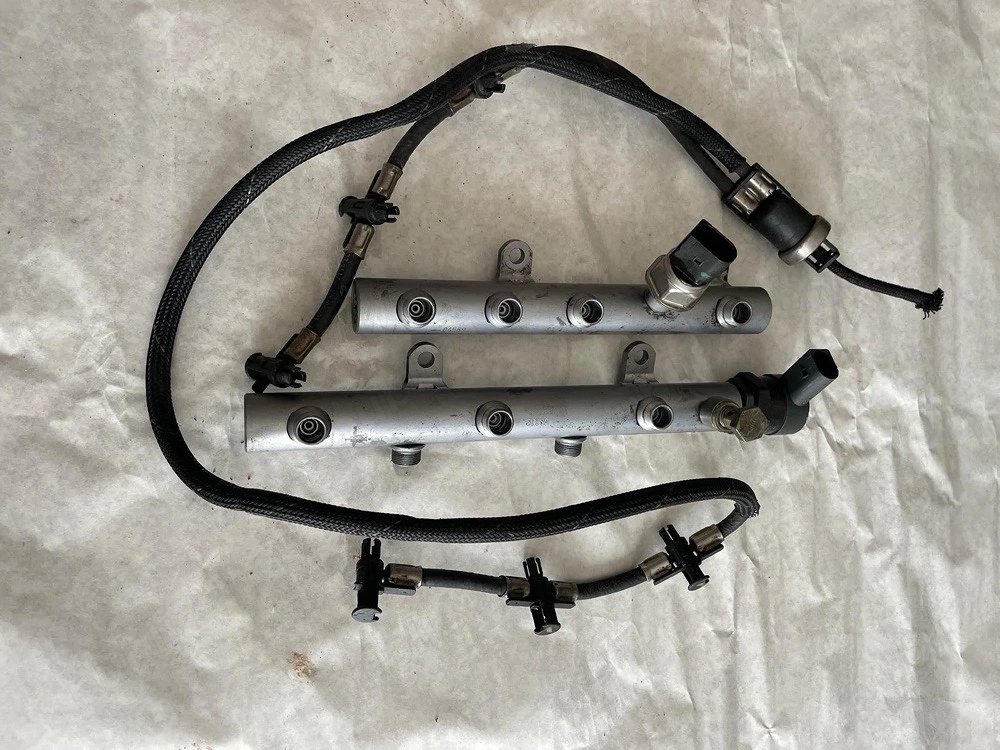 rampa injectoare audi a6c6 3.0 