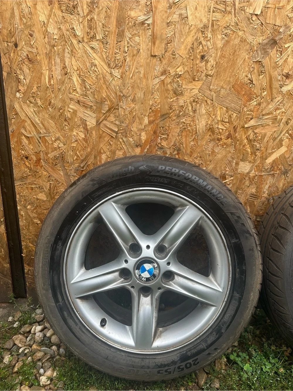 Anvelope BMW, cauciuciuri vara, stare foarte buna