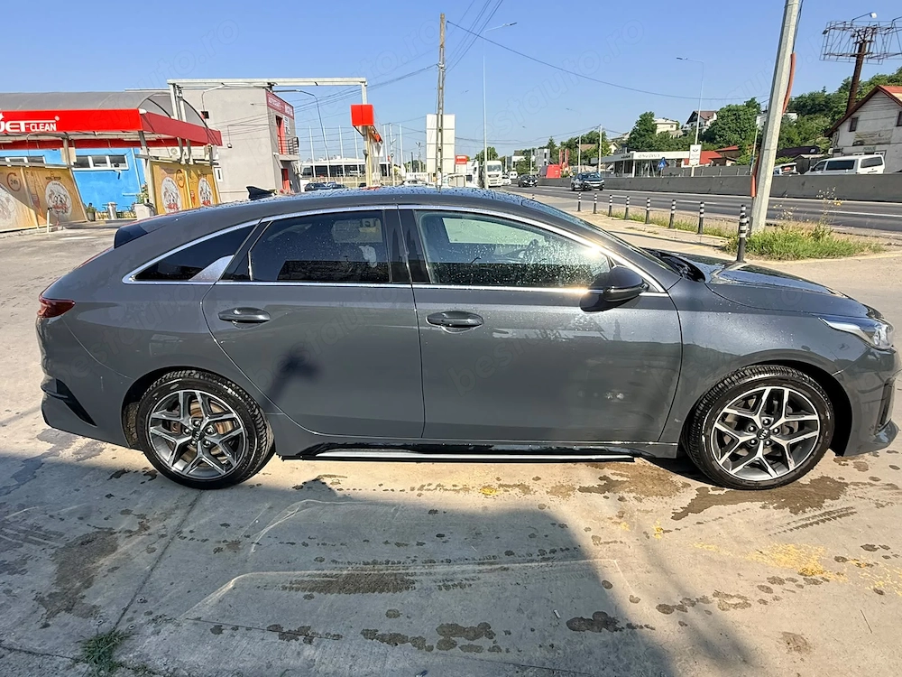 Vand sau schimb Kia Proceed GT 2021