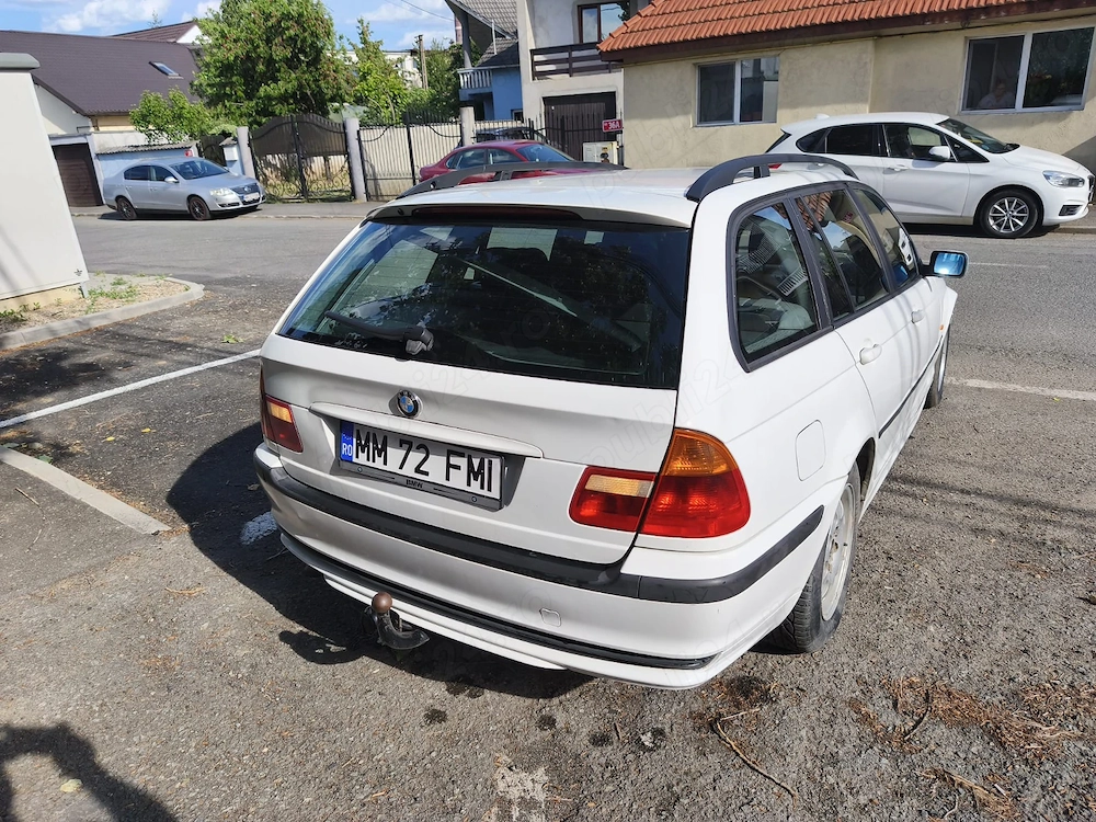 Vând mașina BMW,spațios și practic