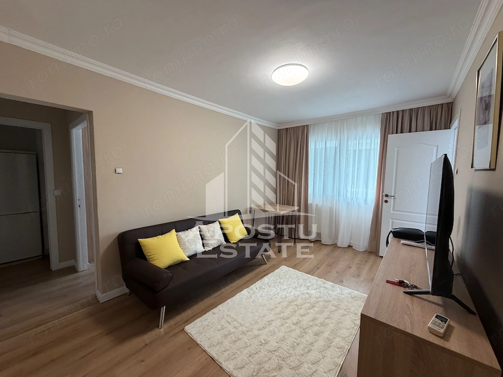 Apartament cu 3 camere de vânzare, renovat , Zona Dacia , Timișoara