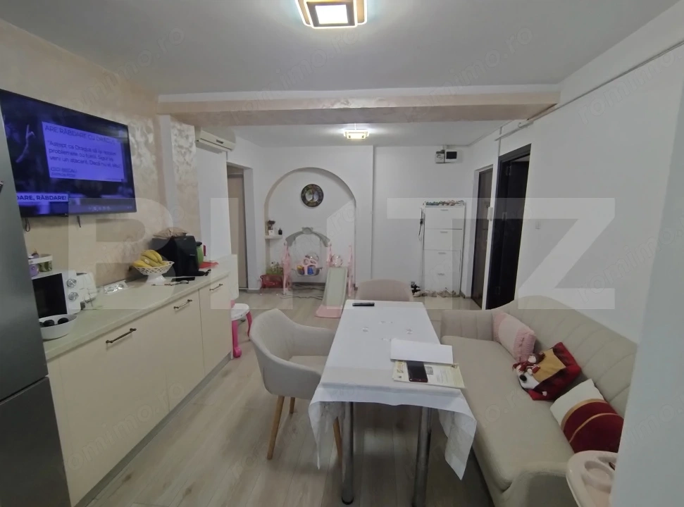 Apartament 3 camere, 72 mp utili, 1 Mai, Pelendava