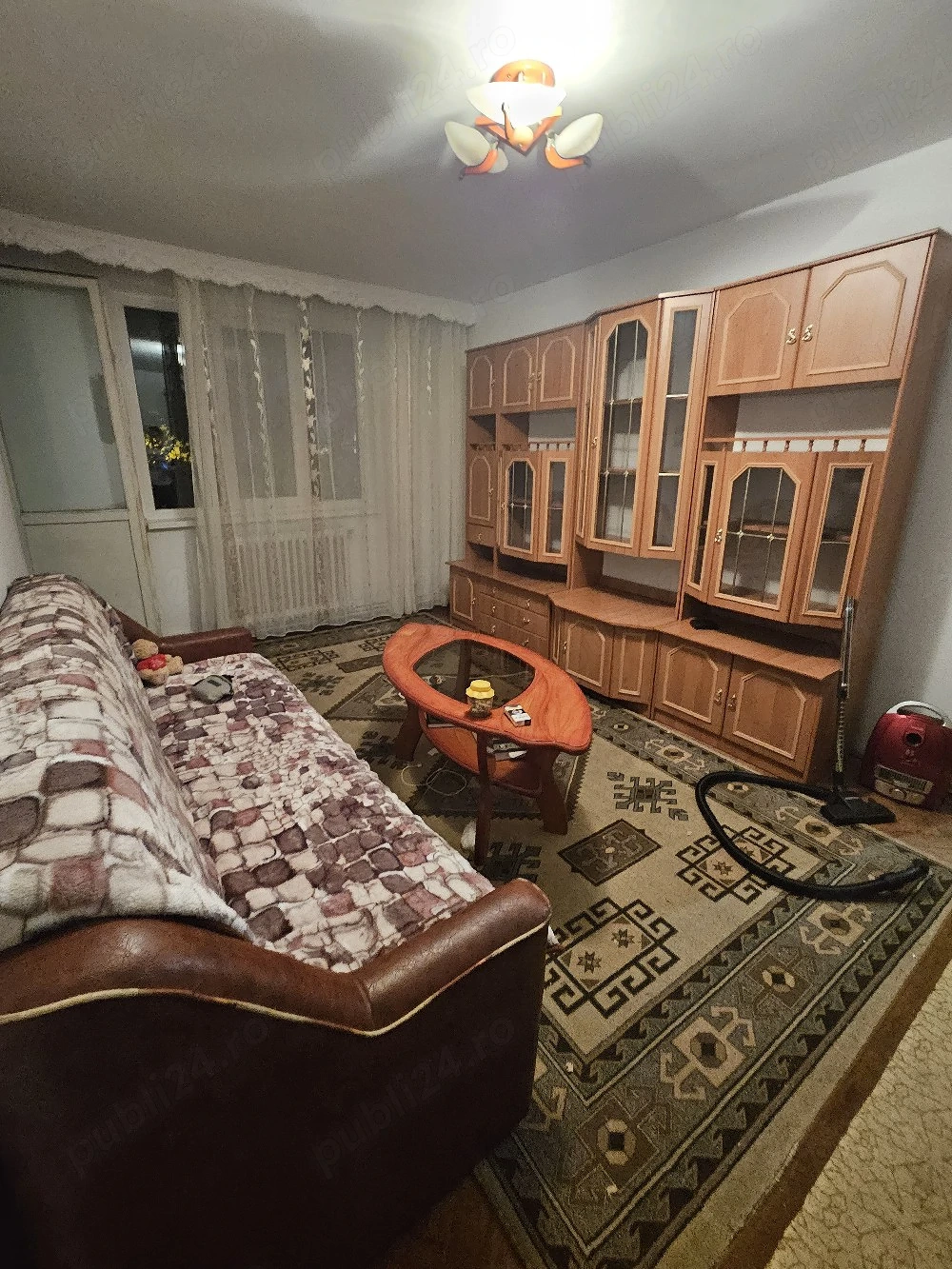 Apartament 2 camere de inchiriat.