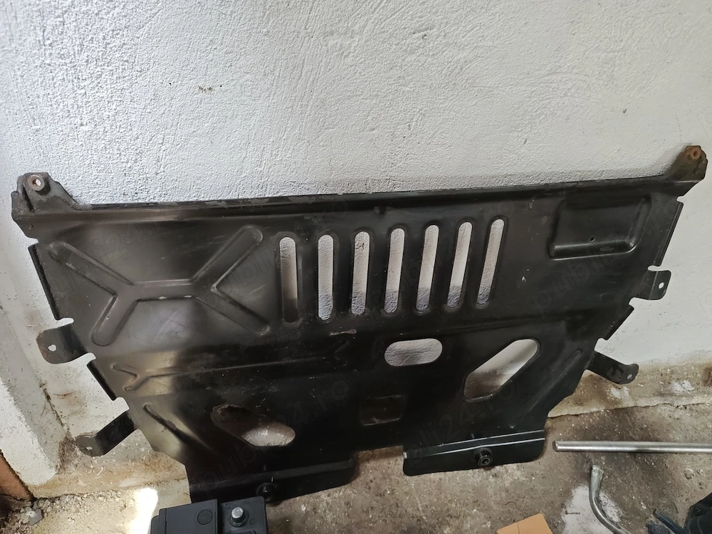 Scut motor metalic - Peugeot 307 1.6 16v 3AC - 2003