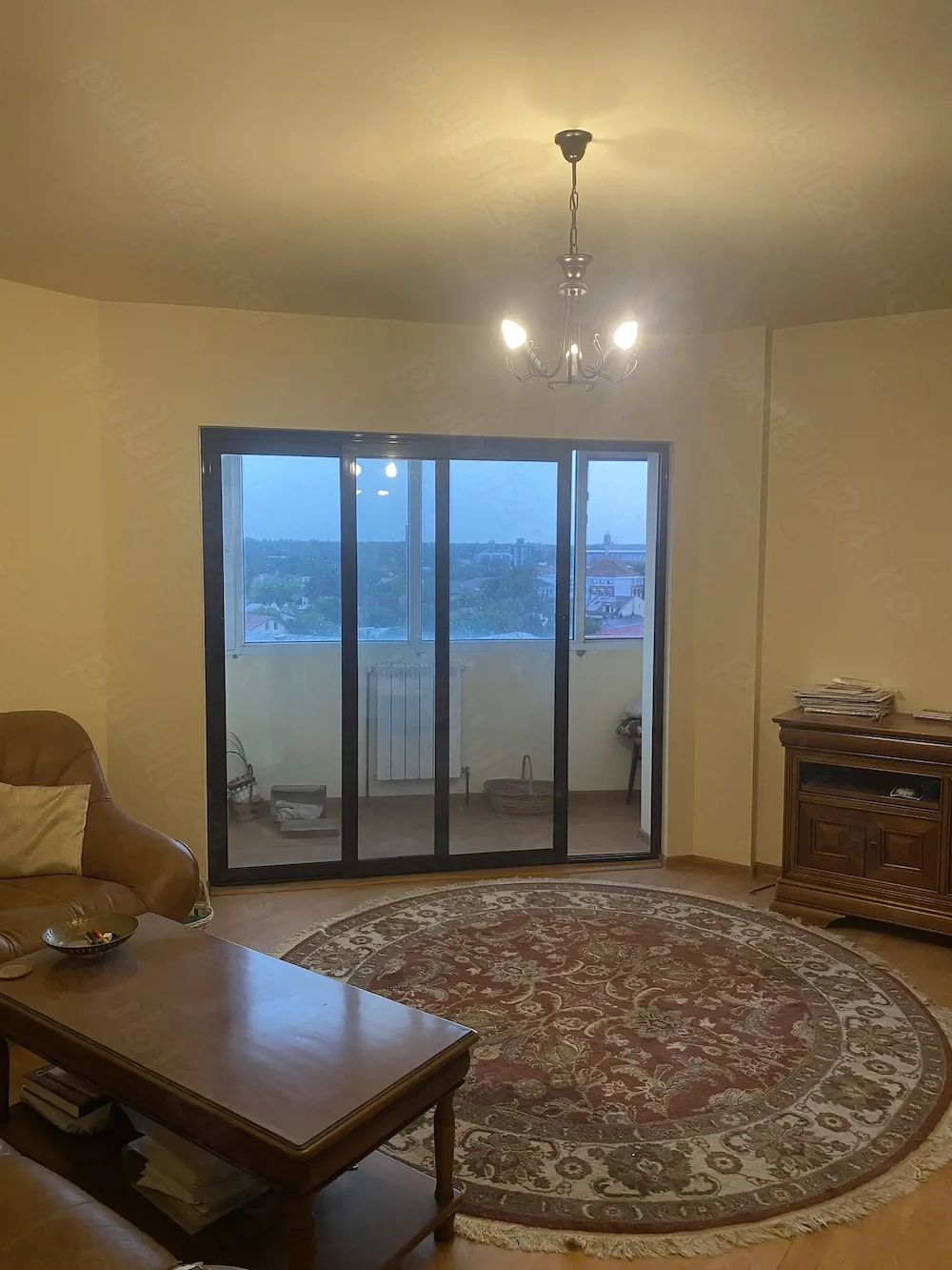 vanzare apartament 4 camere ultracentral 85.000 EUR