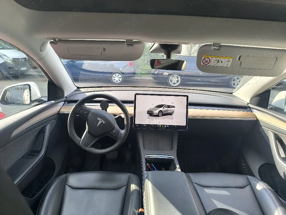 Vand Tesla y long range awd
