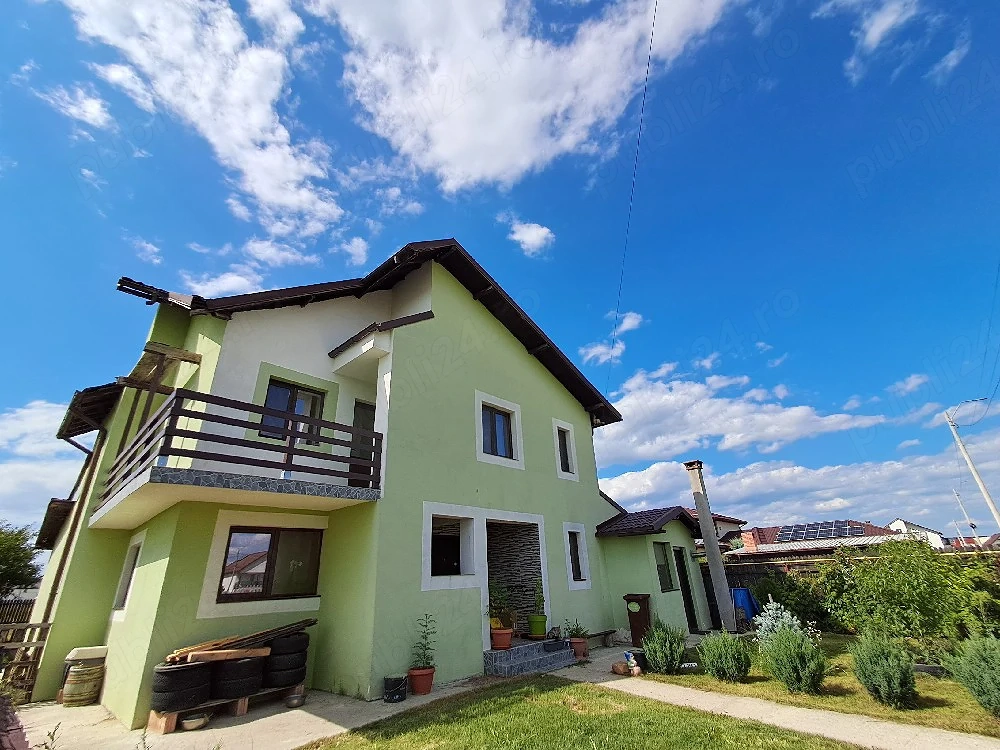 Vând vila P+1E+M Craiovei