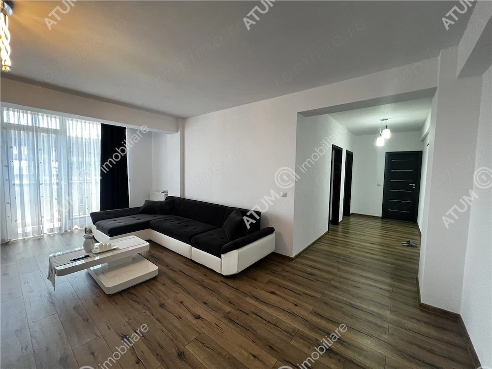 Apartament 3 camere 2 balcoane etaj intermediar zona Doamna Stanca