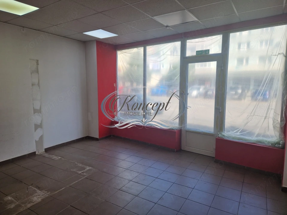 Spatiu comercial cu vitrina, Piata Mihai Viteazu