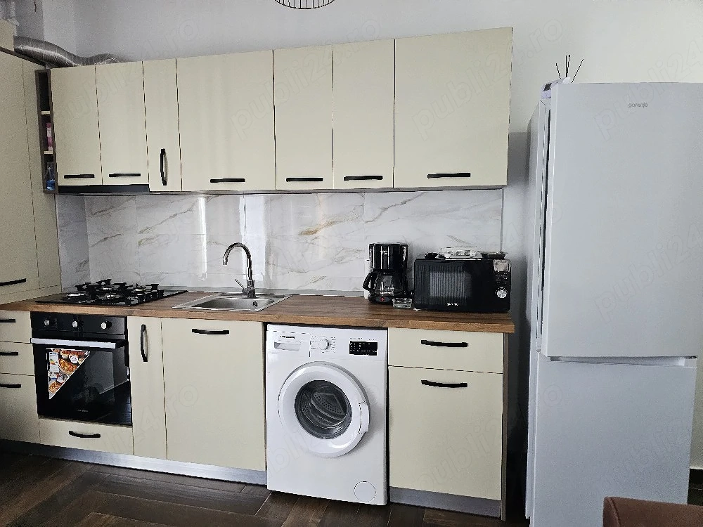 Vand   schimb apartament. 