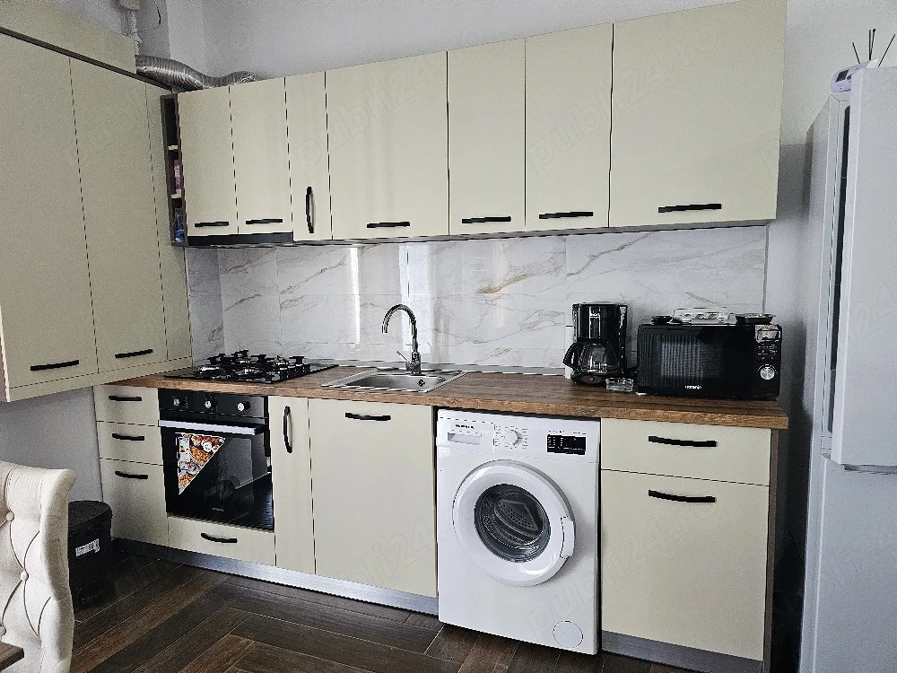 Vand   schimb apartament. 