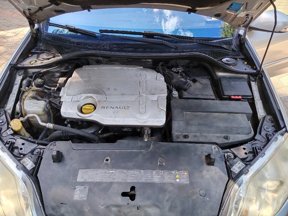 Renault laguna 3 an 2008  2.0 dci