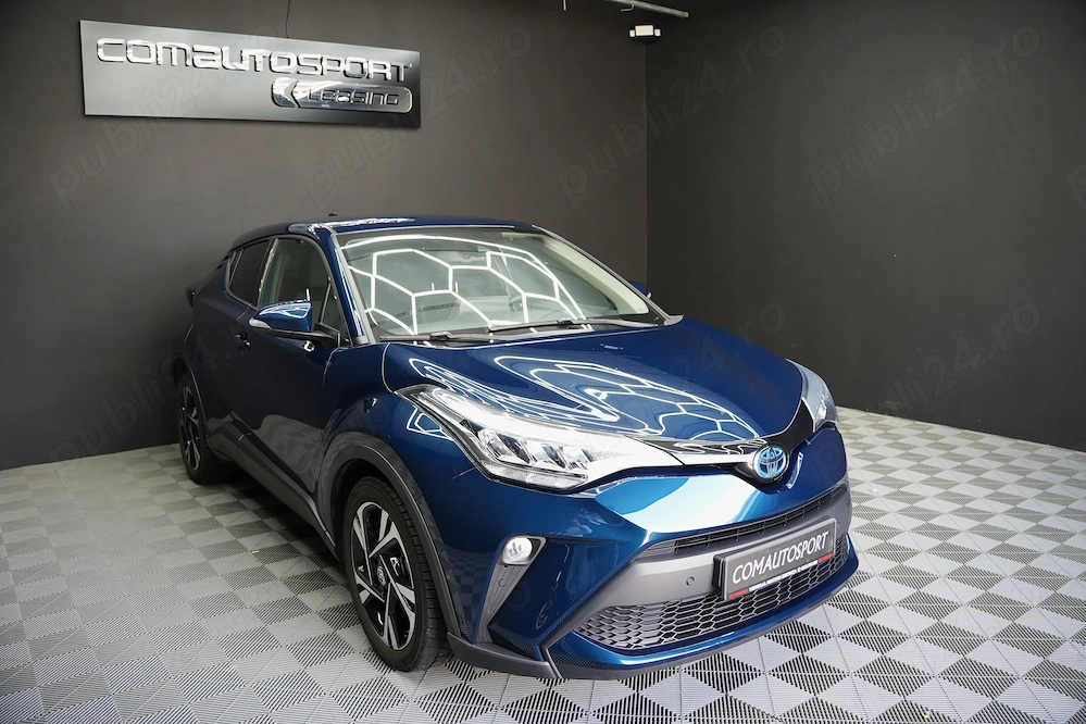 Toyota C-HR 1.8 HYB AT 
