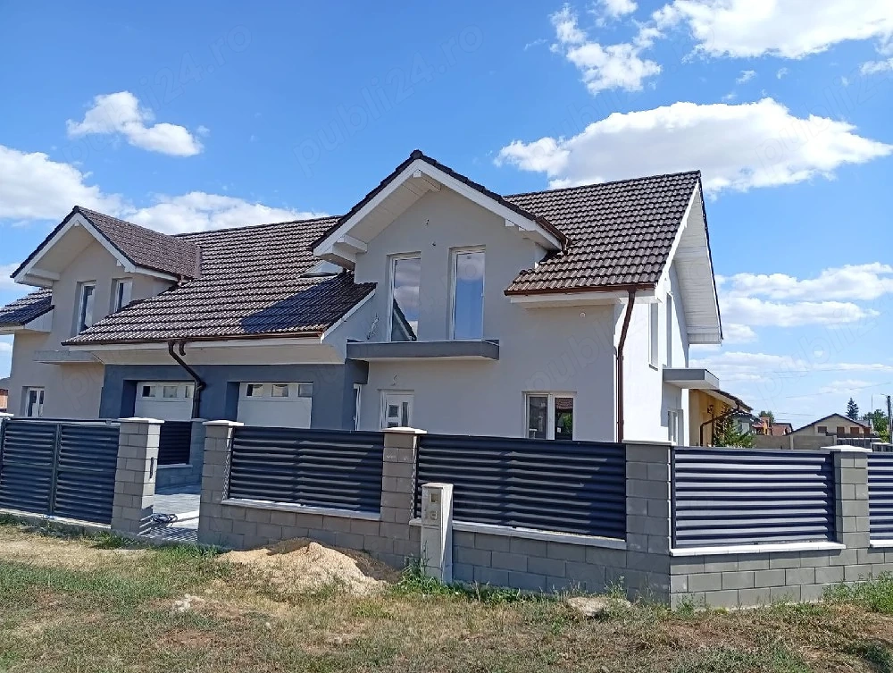 Se vinde 1 2 duplex modern,garaj în casă, mansarda înaltă cu pod izolat