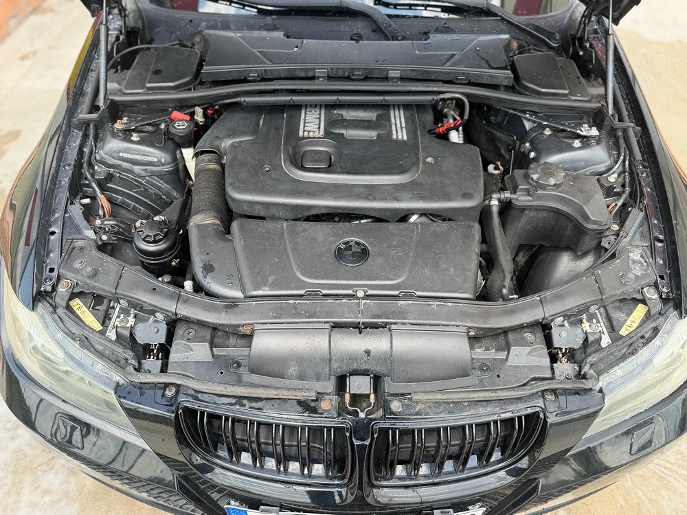    Vând BMW E90 2.0 Diesel, 163 CP (distribuția pe față), an fabricație 2006.