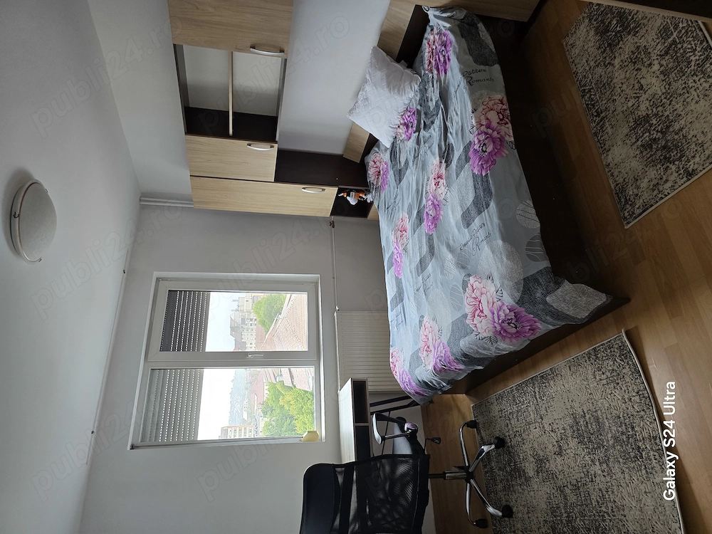 Apartament cu 4 camere bulevardul Decebal de inchiirat