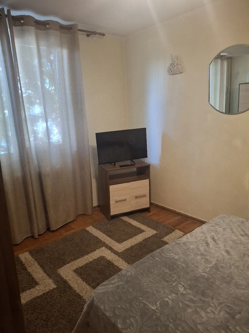 inchiriez apartament
